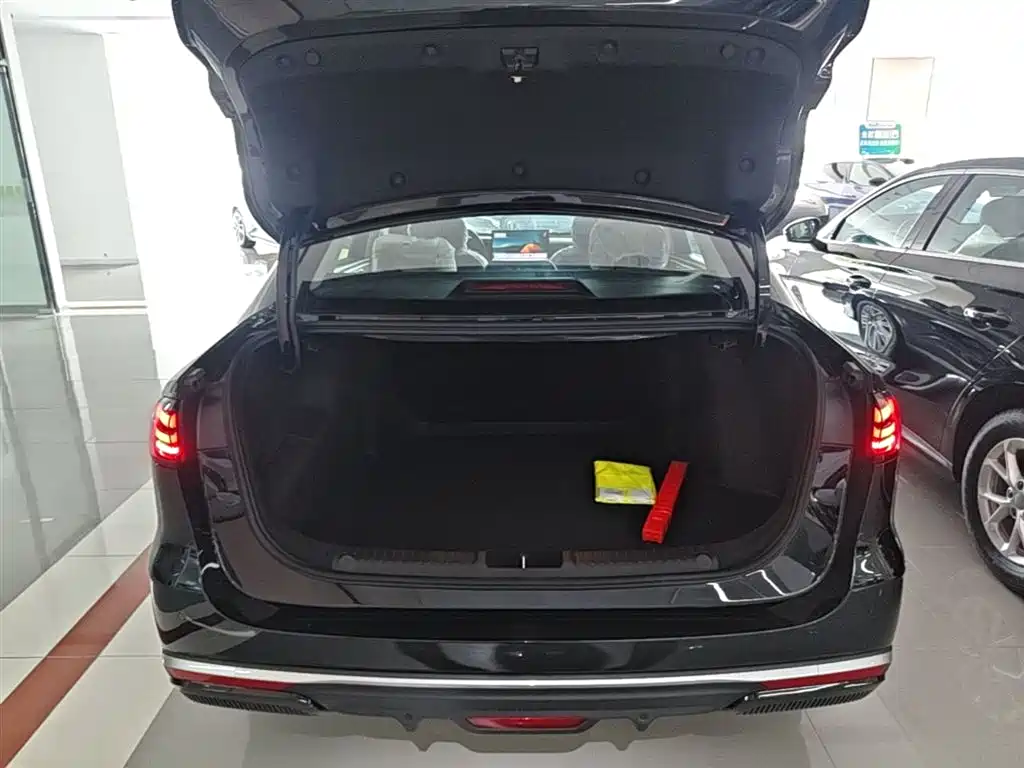 Geely Galaxy Galaxy Stellar 6 2025 60km Voyager Edition фото 19