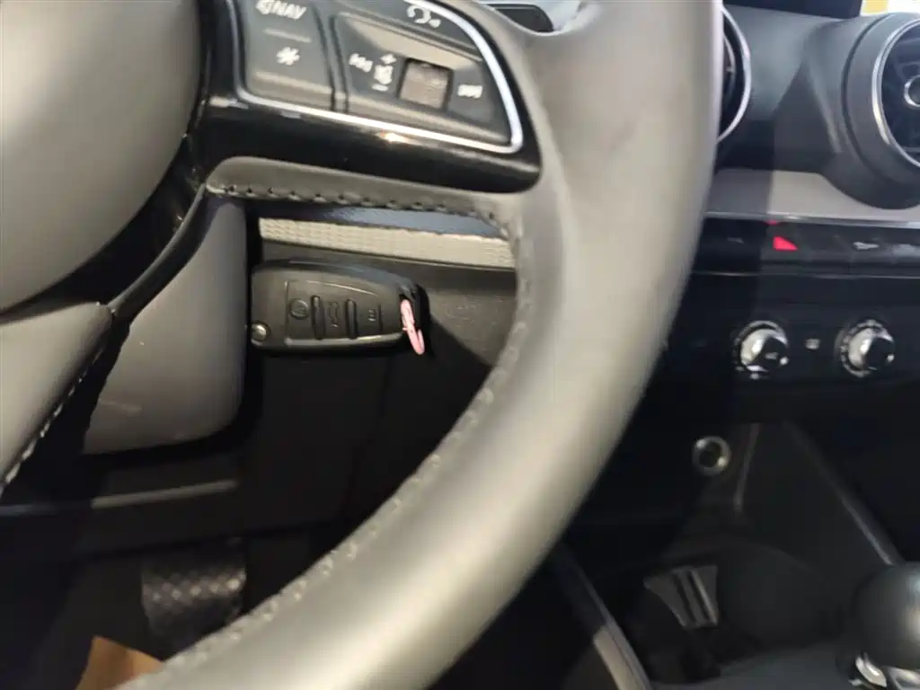Audi Q2L 2020 35 TFSI Progressive Dynamic Model фото 9
