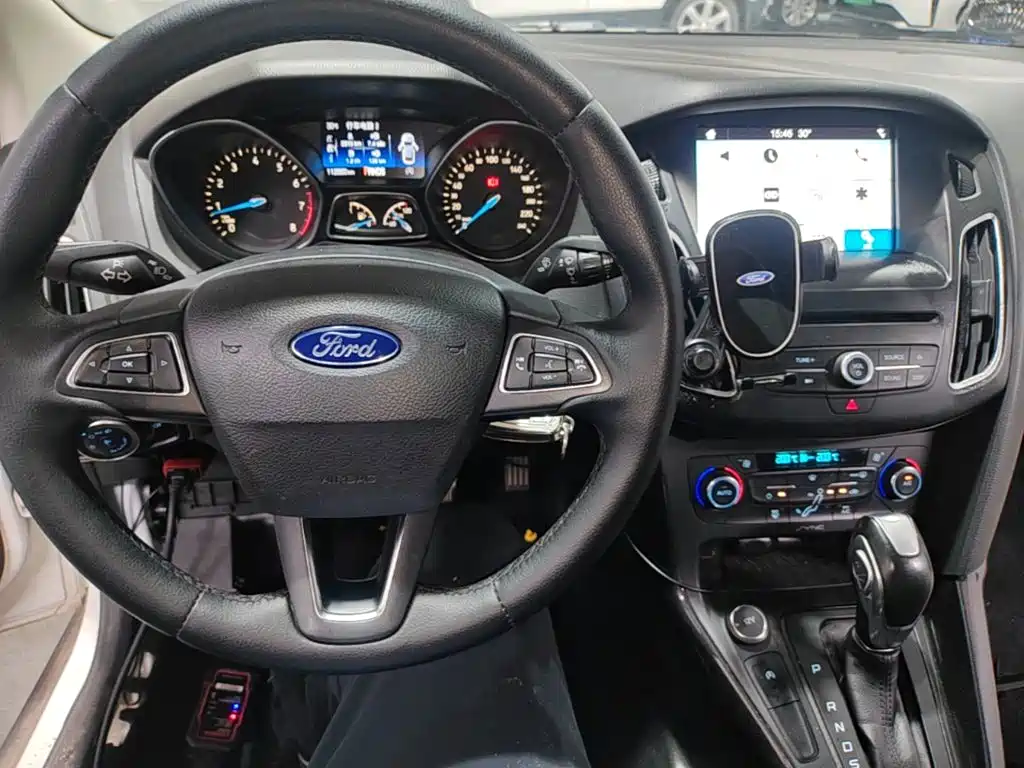 Фото 6 - Ford Focus