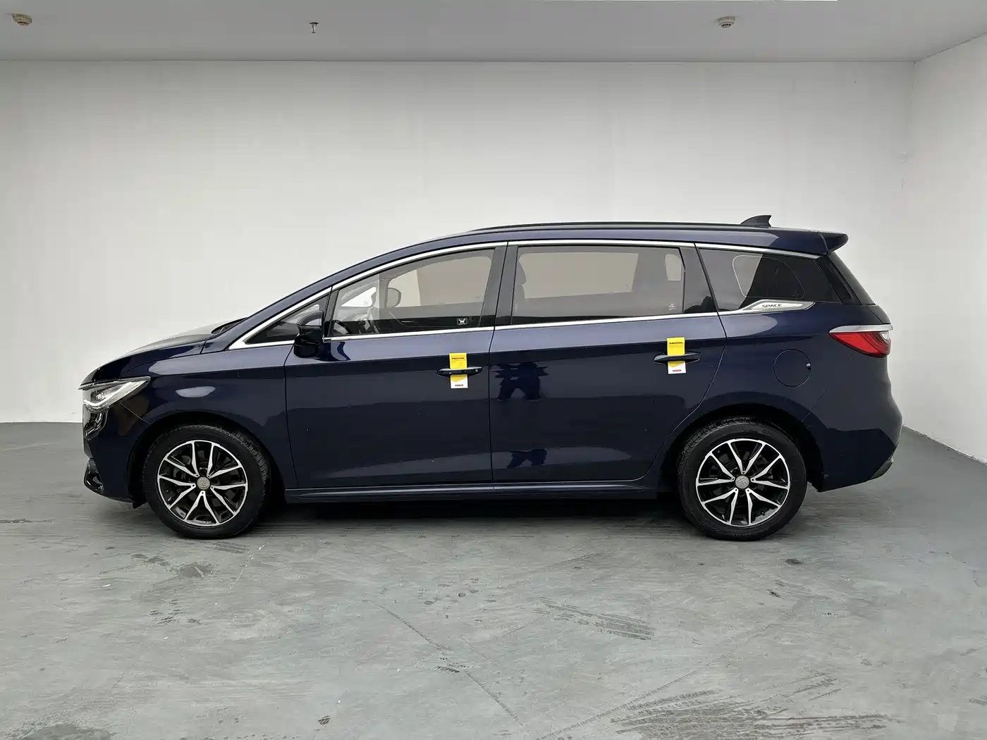 BYD Song MAX 2017 1.5T Auto Smart Luxury 7-Seater фото 9