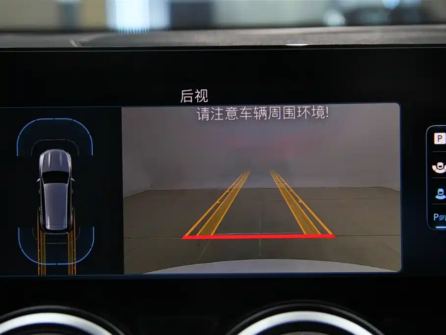 Mercedes-Benz GLB 2024 GLB 200 Dynamic фото 32
