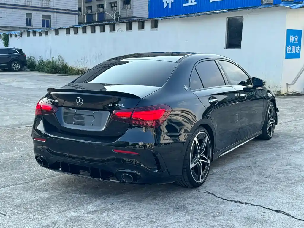 Mercedes-Benz A-Class AMG (Import) 2025 2025 Model Year Facelift AMG A 35 4MATIC