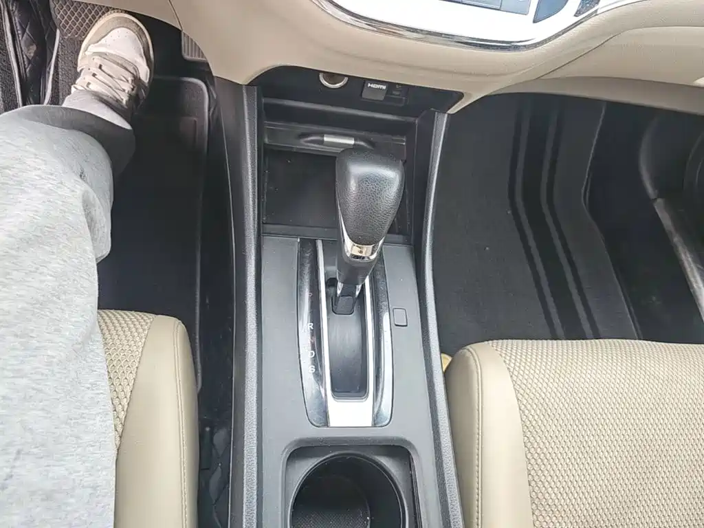 Honda Jade 2014 2013 1.8L Automatic Comfort Edition 5-seater