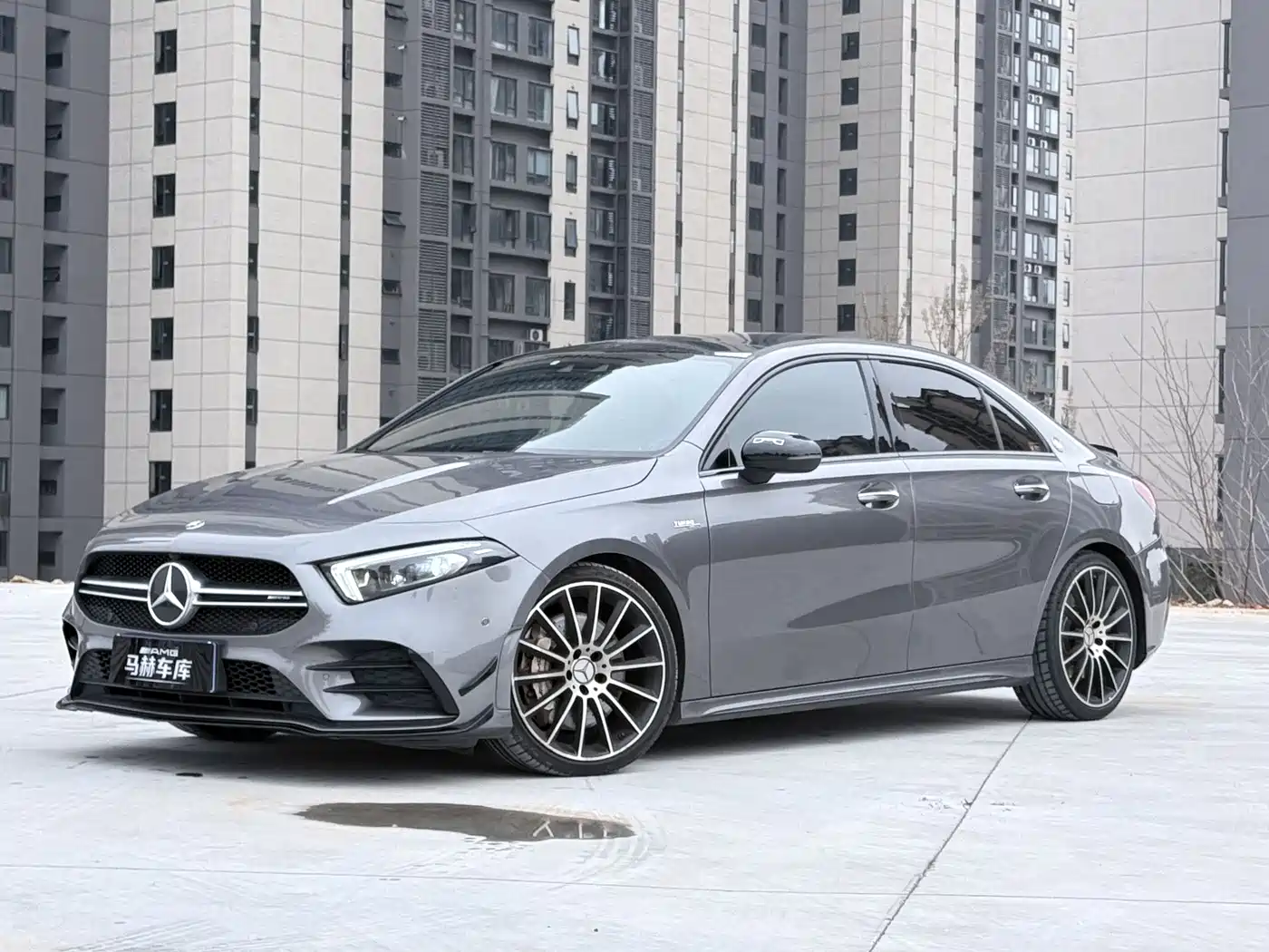 Mercedes-Benz A-Class AMG 2019 AMG A 35 L 4MATIC фото 2