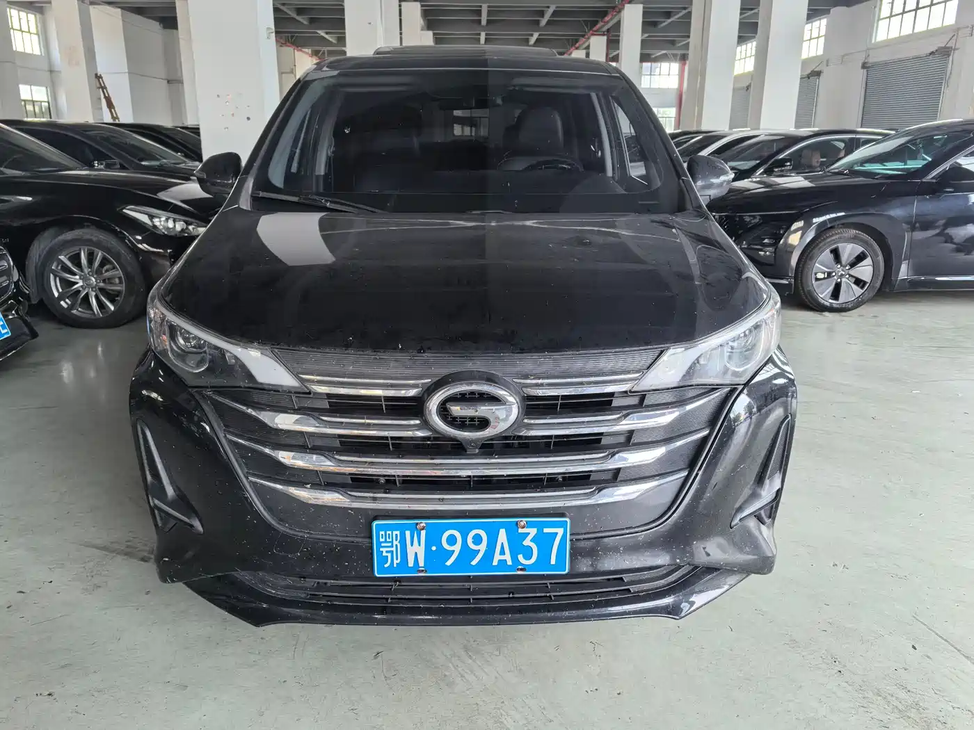 GAC Trumpchi Trumpchi M6 2021 270T DCT Luxury Edition (7-Seater) фото 6