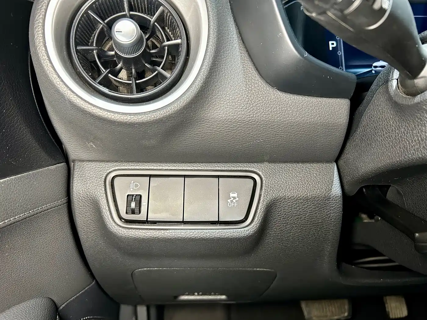 Kia K3 2021 Facelift 1.5L CVT Fashion Edition фото 21