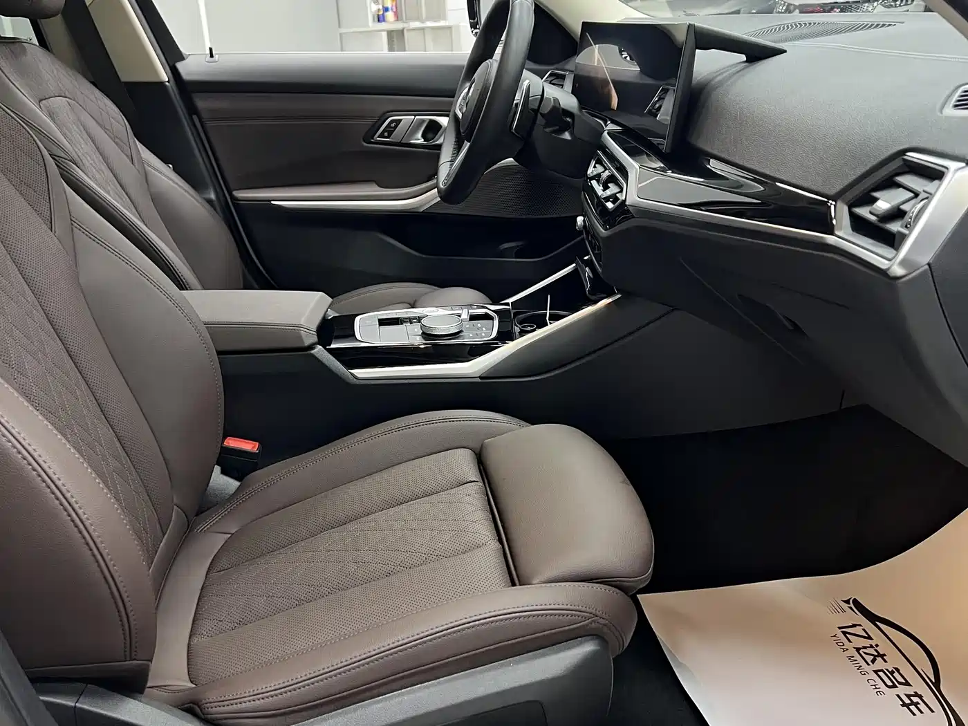 BMW 3 Series 2023 320Li M Sport Package фото 19