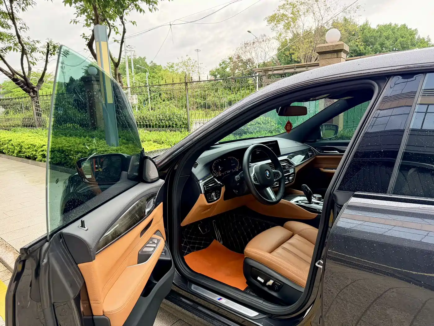 BMW 6 Series GT 2020 630i M Sport Package фото 10
