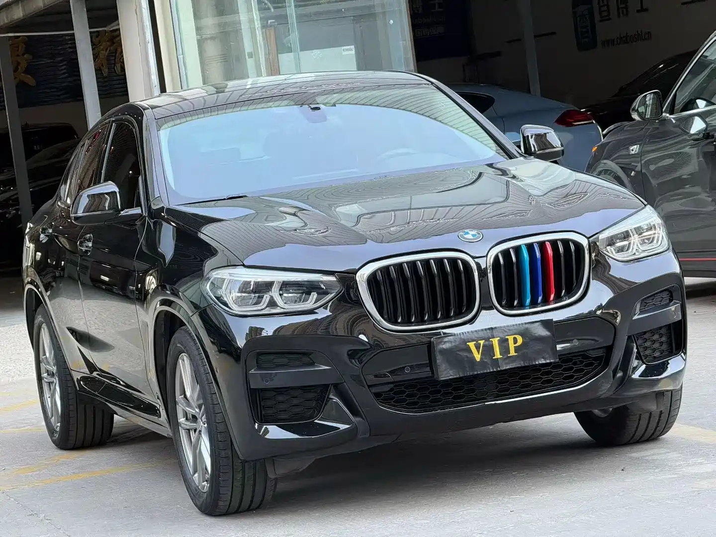 Photo 3 - BMW X4
