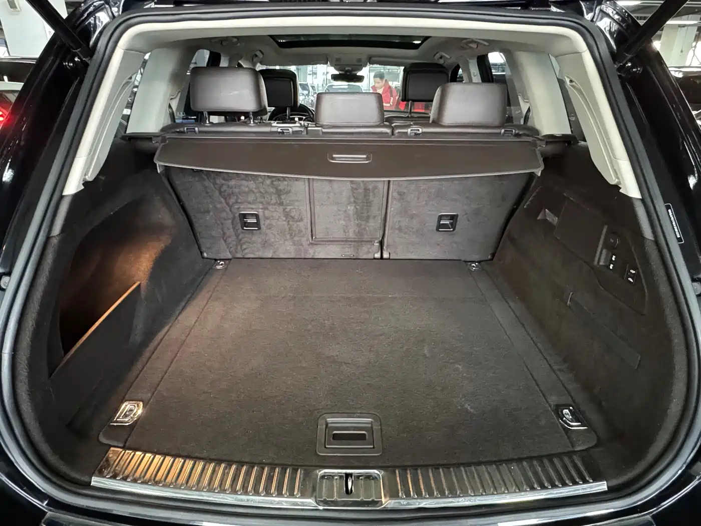 Volkswagen Touareg 2017 3.0TSI R-Line Summit Edition фото 9