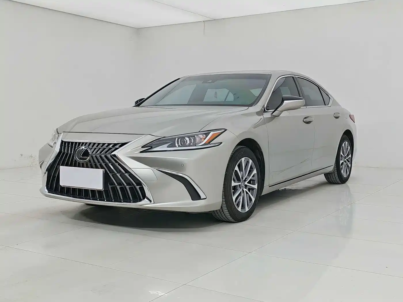 Lexus ES 2024 200 Premium Edition