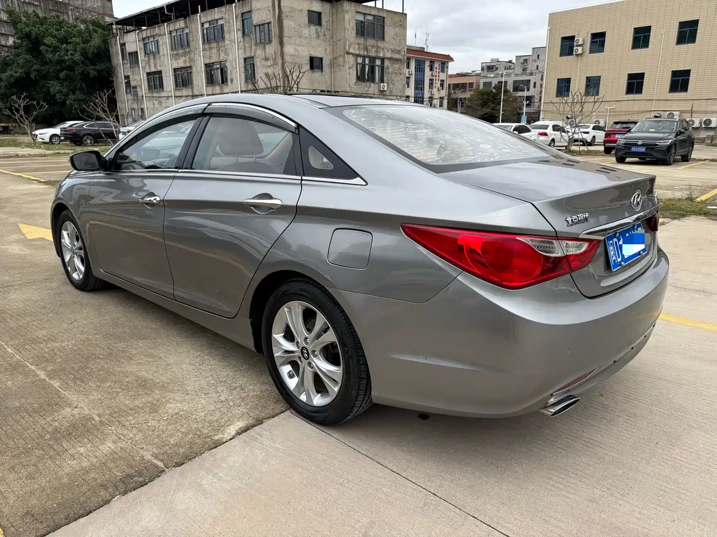 Hyundai Sonata 2013 2.0L Automatic Top Edition фото 4