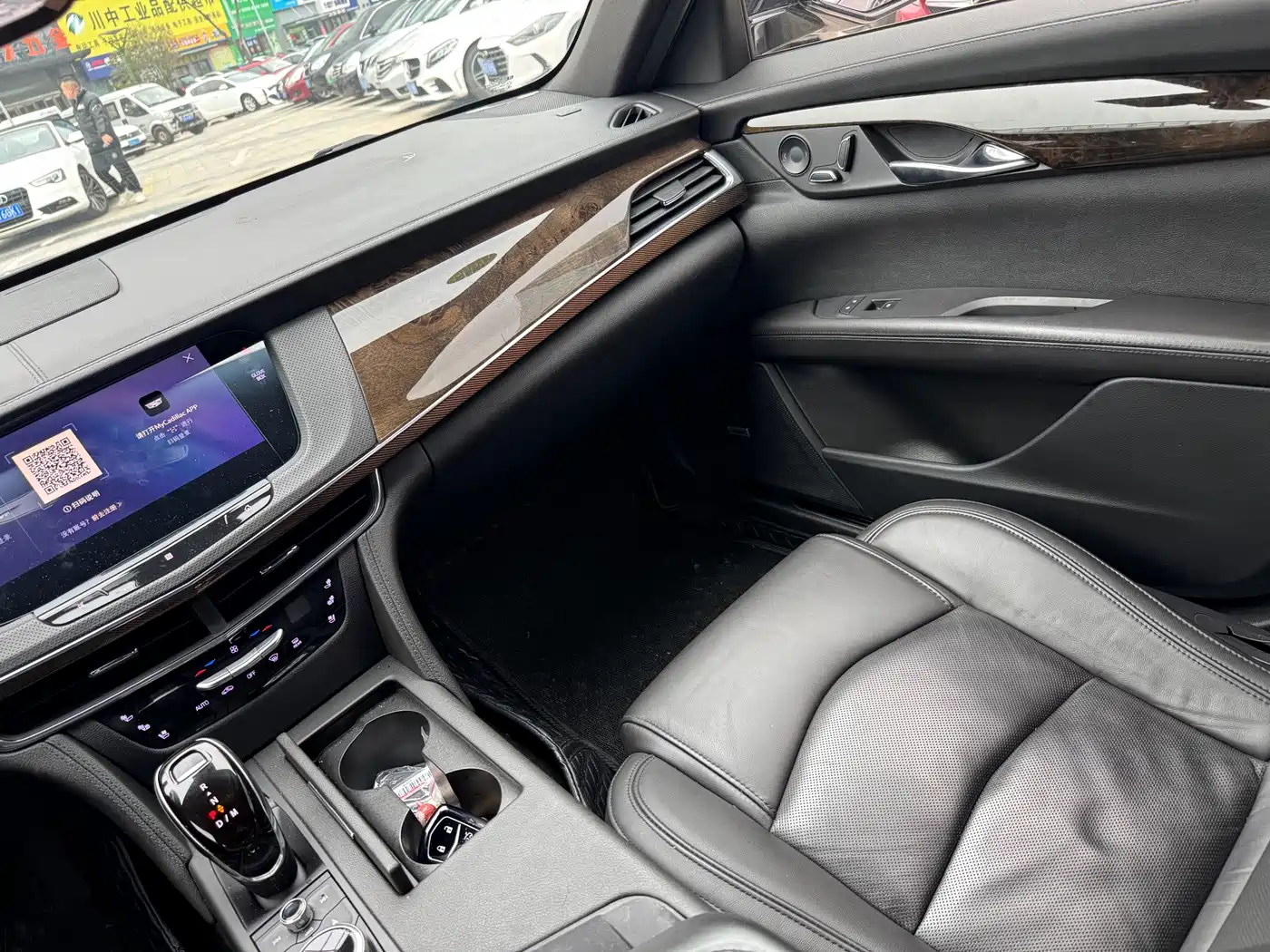 Cadillac CT6 2019 28T Luxury Model фото 9