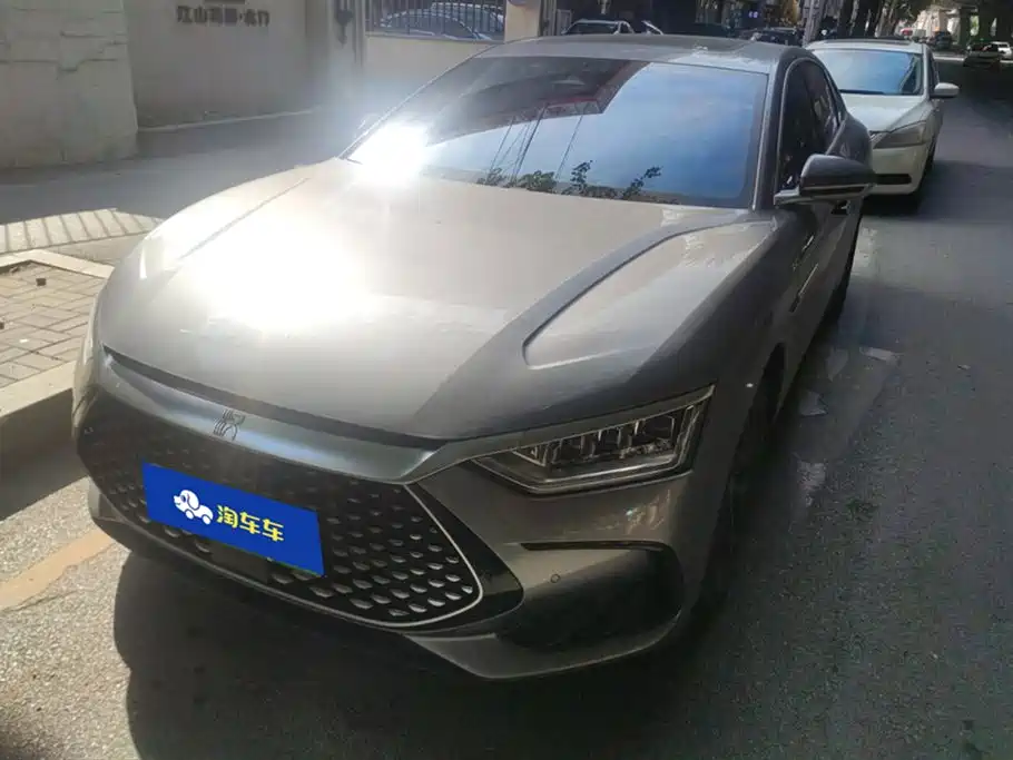 BYD Han 2023 DM-i Champion Edition 121KM Premium