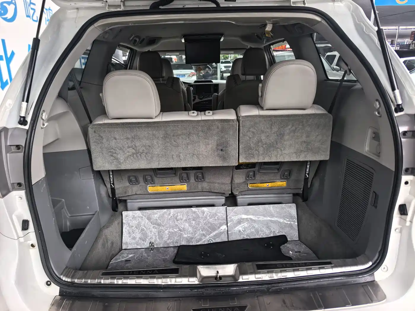 Toyota Sienna 2013 3.5L 4WD Automatic фото 11