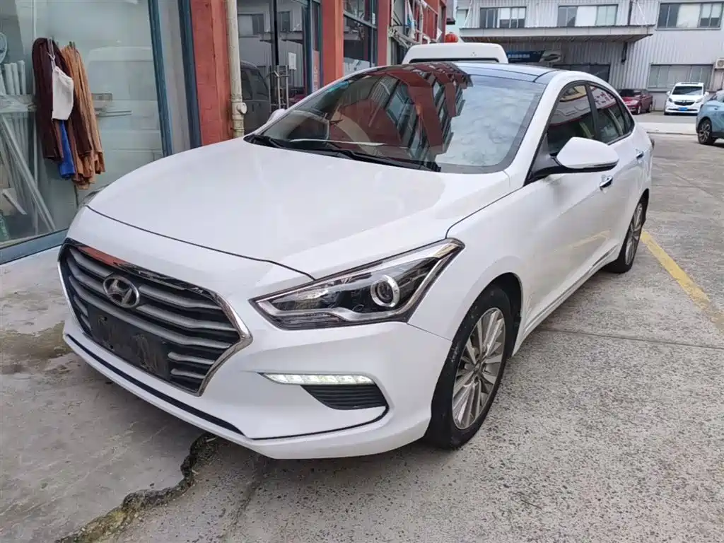 Hyundai Mistra 2017 1.8L Automatic Smart GLS (China V) фото 2