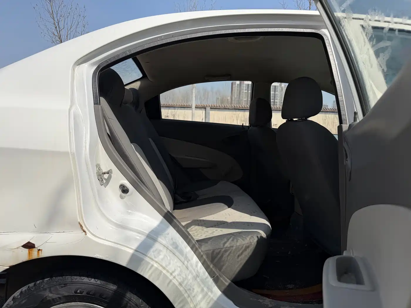 Chevrolet Sail 2013 Sedan 1.2L AMT Ideal Edition фото 12