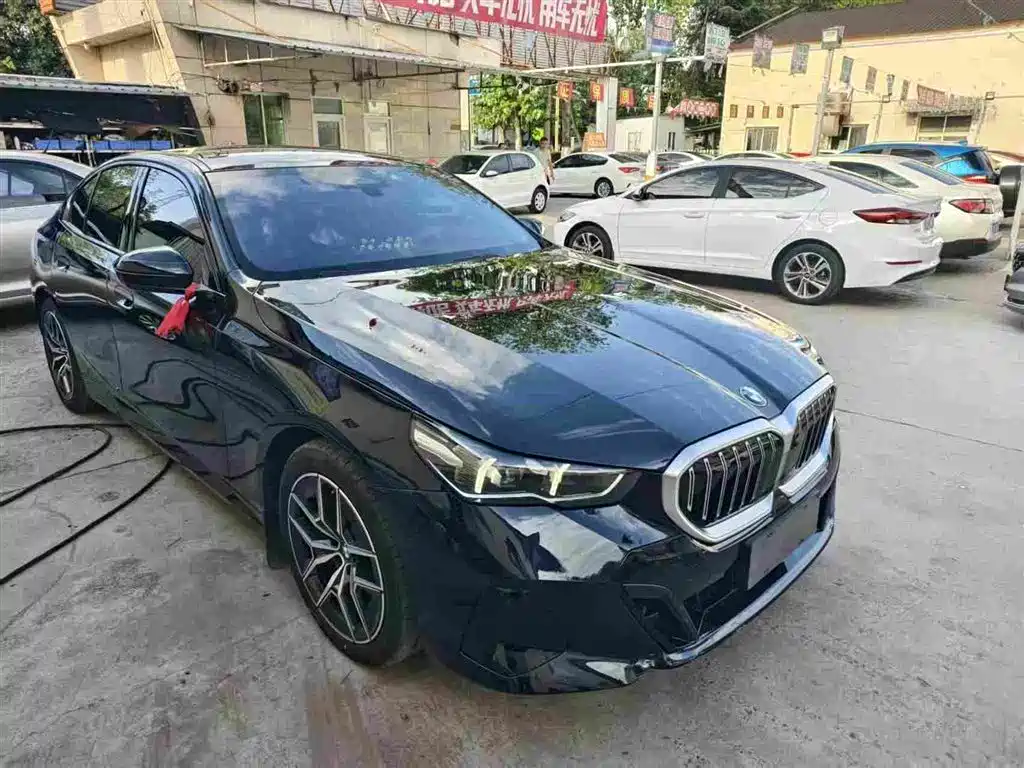 2026 BMW 5 Series (Import)