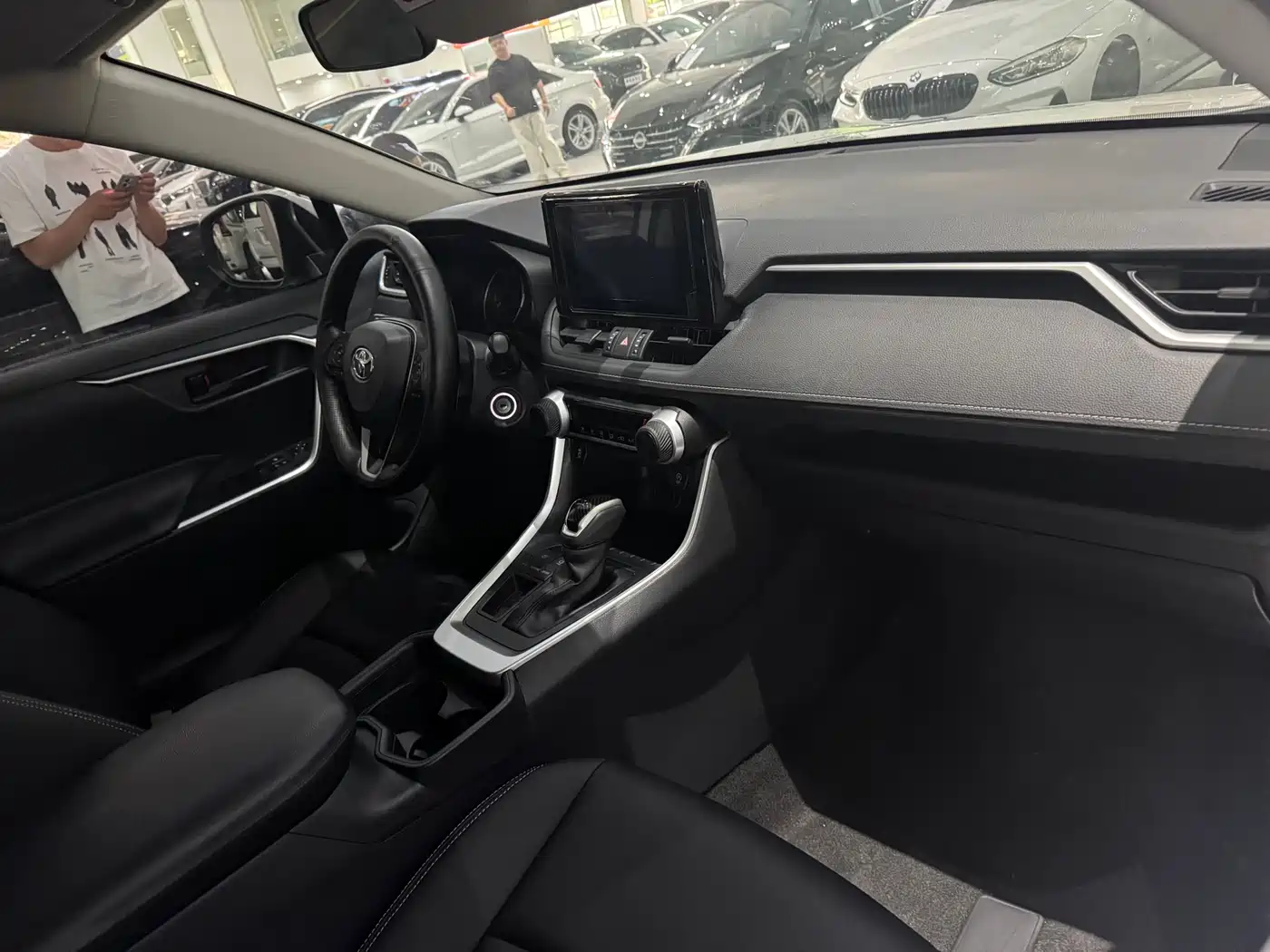 Toyota RAV4 Rongfang 2021 2.0L CVT 2WD Urban фото 10