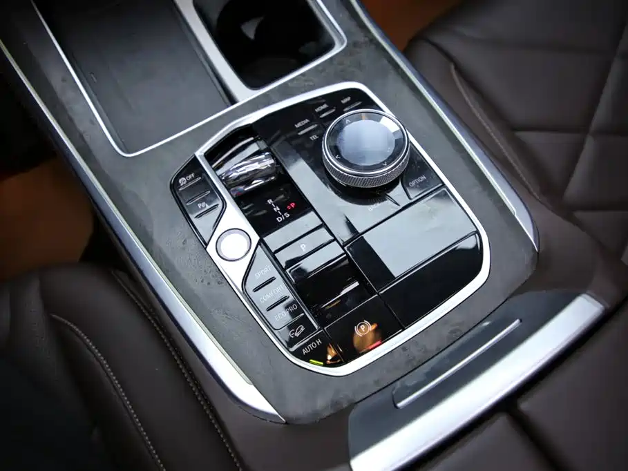 BMW X5 2023 xDrive 30Li Premium M Sport Package фото 14
