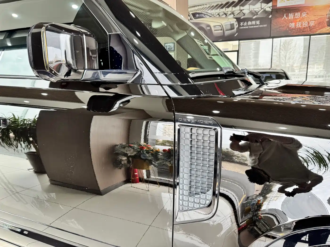 Land Rover Defender 2023 Facelift 110 3.0T P400 X-DYNAMIC HSE фото 31