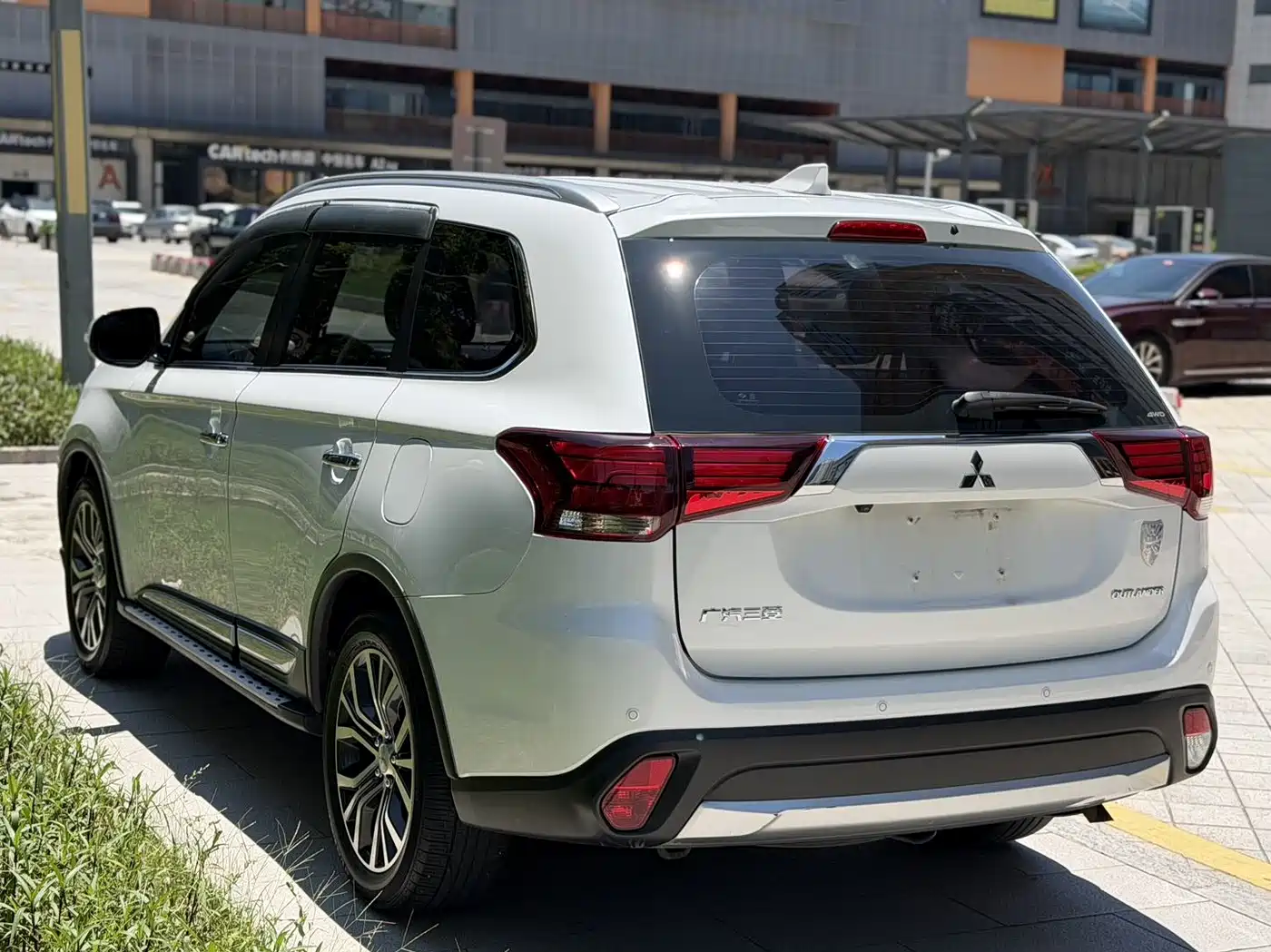 Mitsubishi Outlander 2017 2018 2.4L 4WD Elite Edition 5-seater