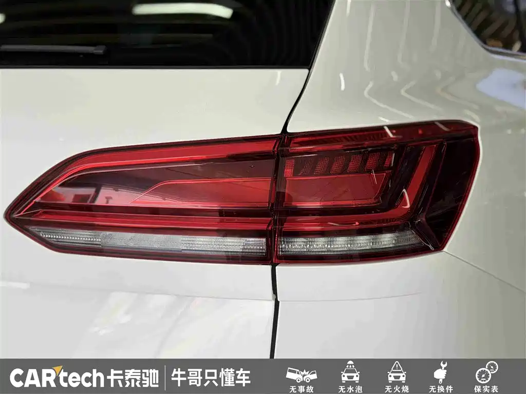 Volkswagen Touareg 2019 2.0TSI Sharp Wing Edition China V фото 12