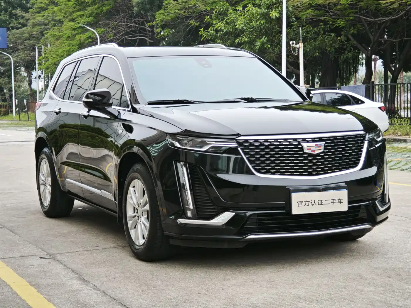 CADILLAC XT6
