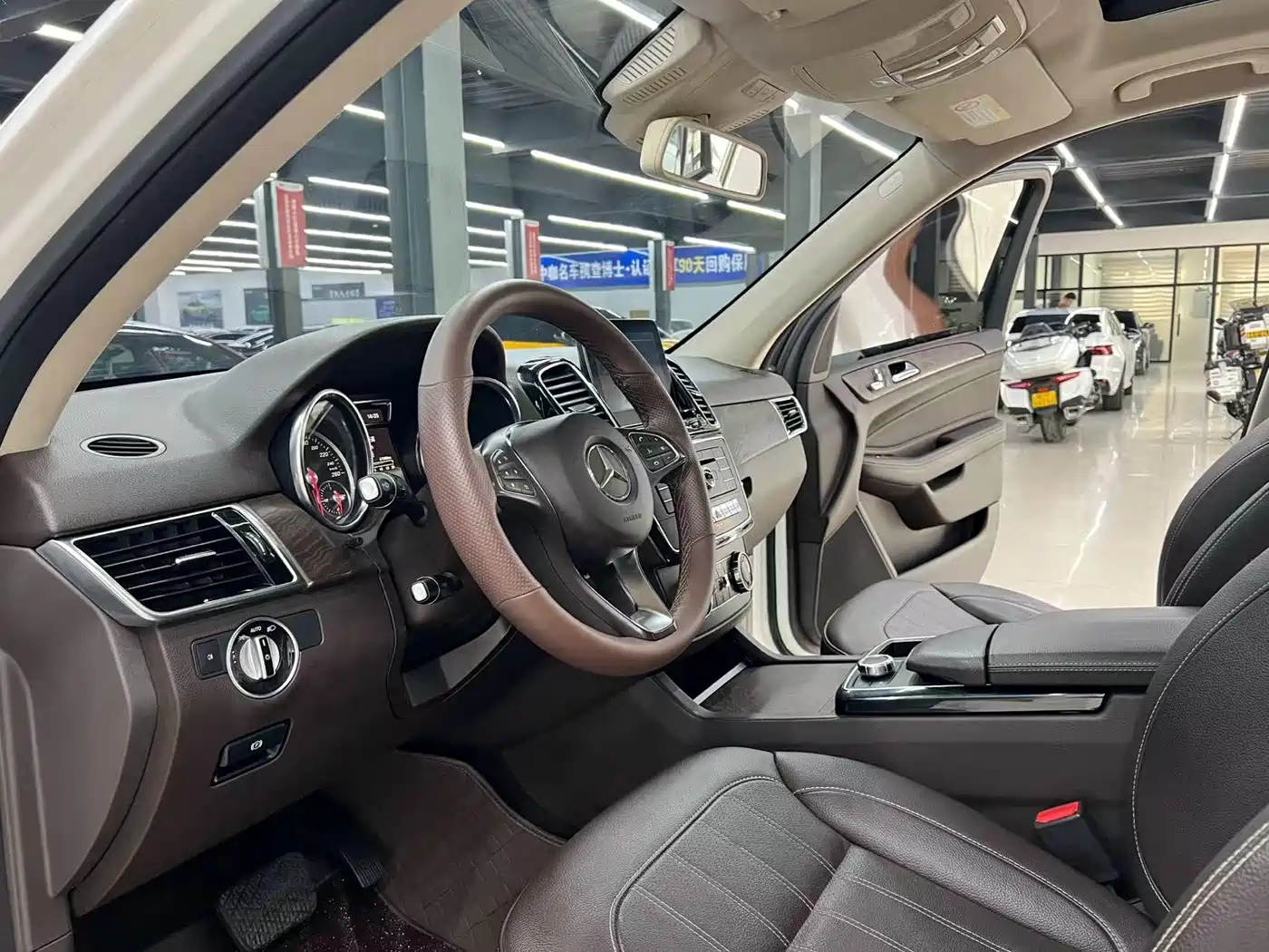 Mercedes-Benz GLE 2015 GLE 320 4MATIC фото 5