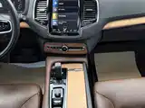 Фото 13 - Volvo XC90