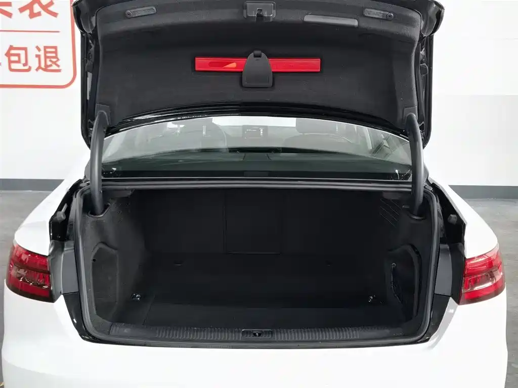 Audi A4L 2017 Plus 40 TFSI Progressive фото 16