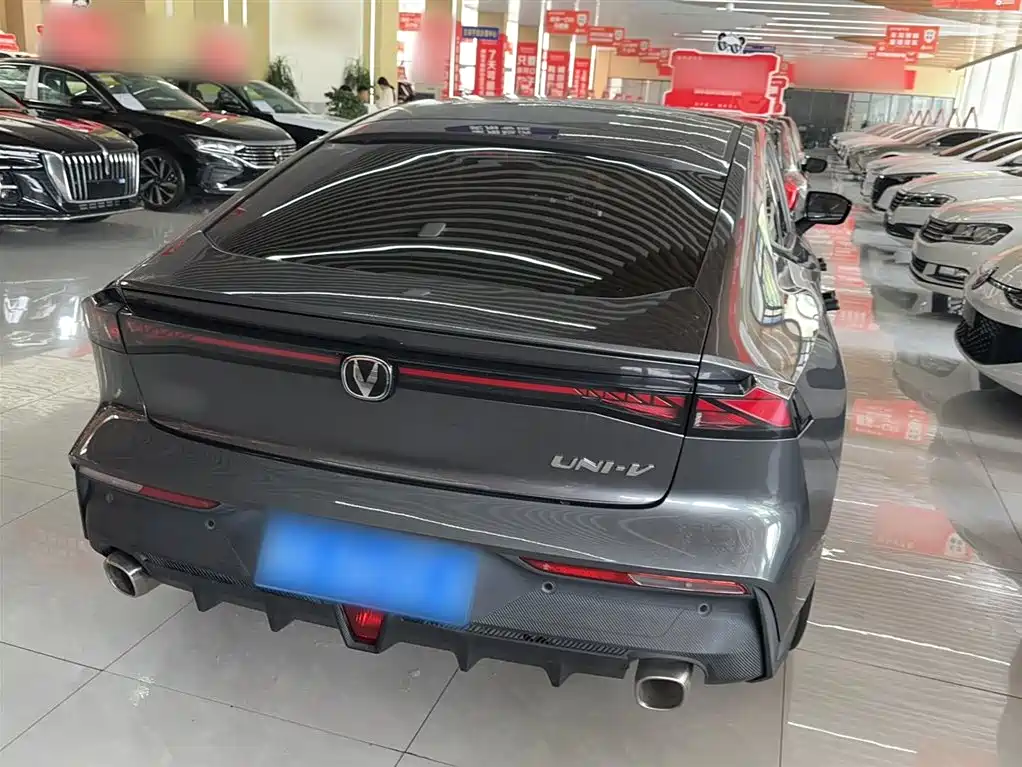 CHANGAN UNI-V