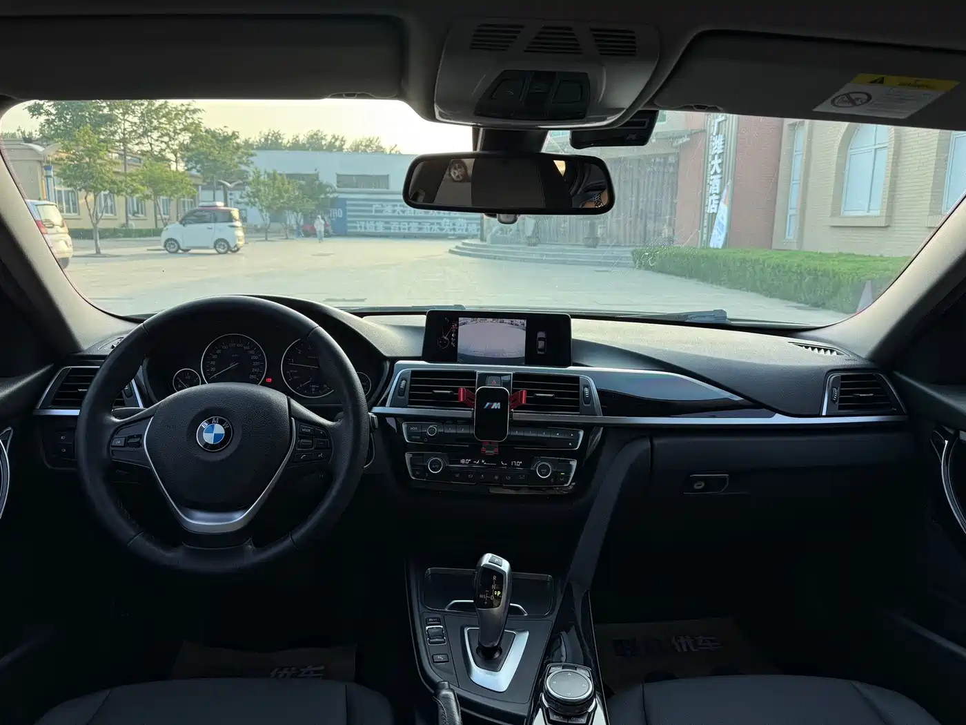 BMW 3 Series 2017 320Li Fashion фото 8