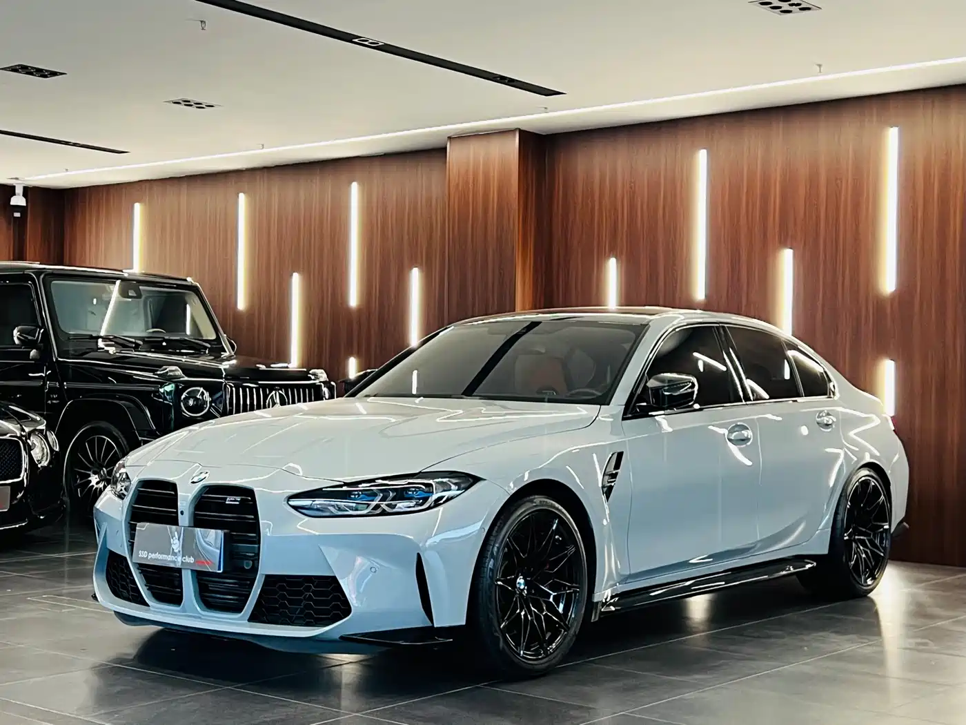 BMW M3 2023 M3 Sedan M xDrive Thunder Edition фото 3