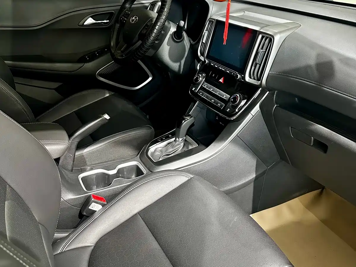 Hyundai Beijing Hyundai ix35 2019 2.0L Automatic 2WD Zhiyong·Smooth Enjoy China VI фото 10