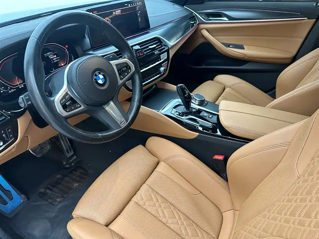 BMW 5 Series (Import) 2022 Model Second Facelift 525i M Sport Package фото 8