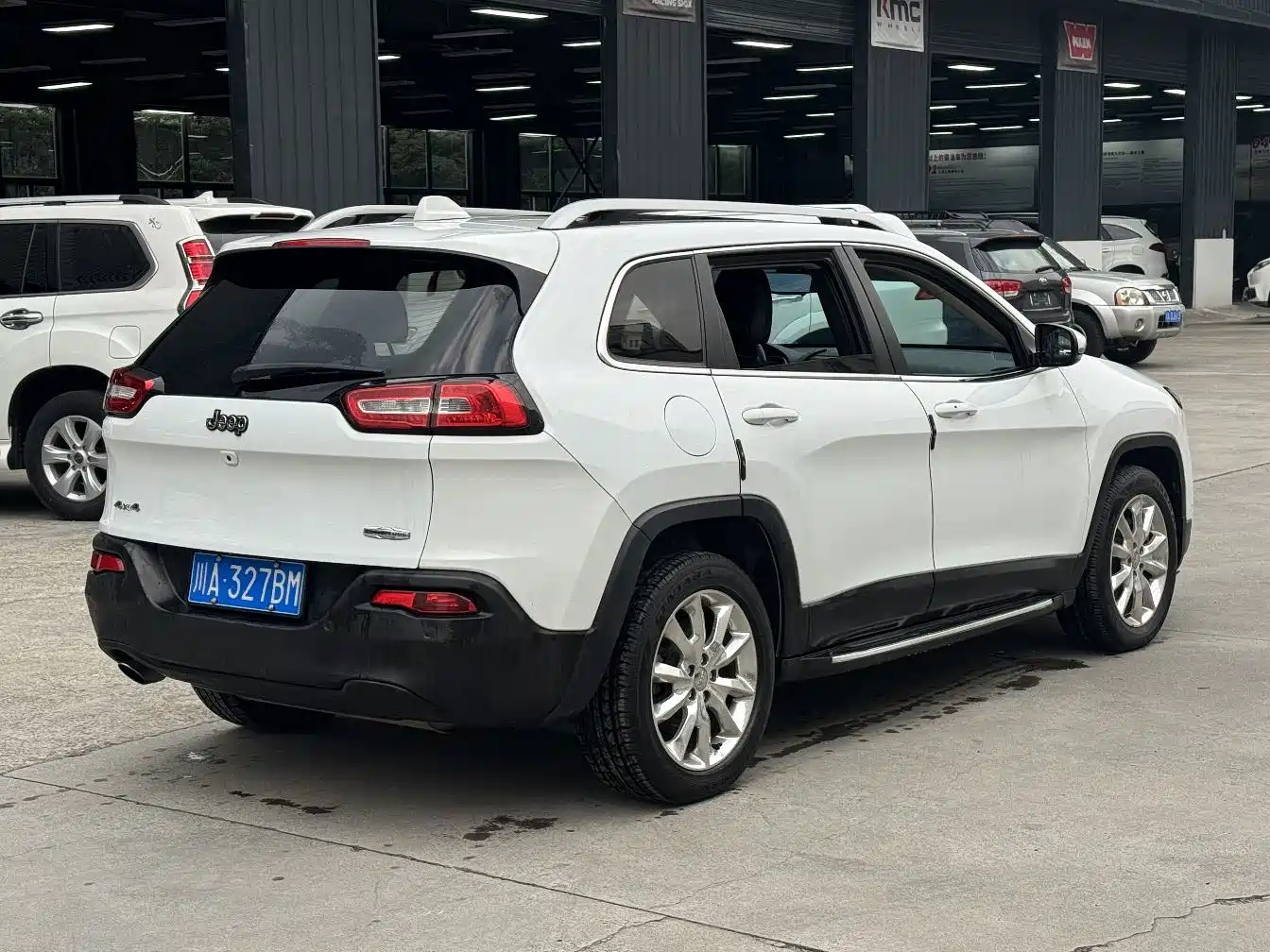 Jeep Cherokee (Import) 2014 2014 2.4L Luxury