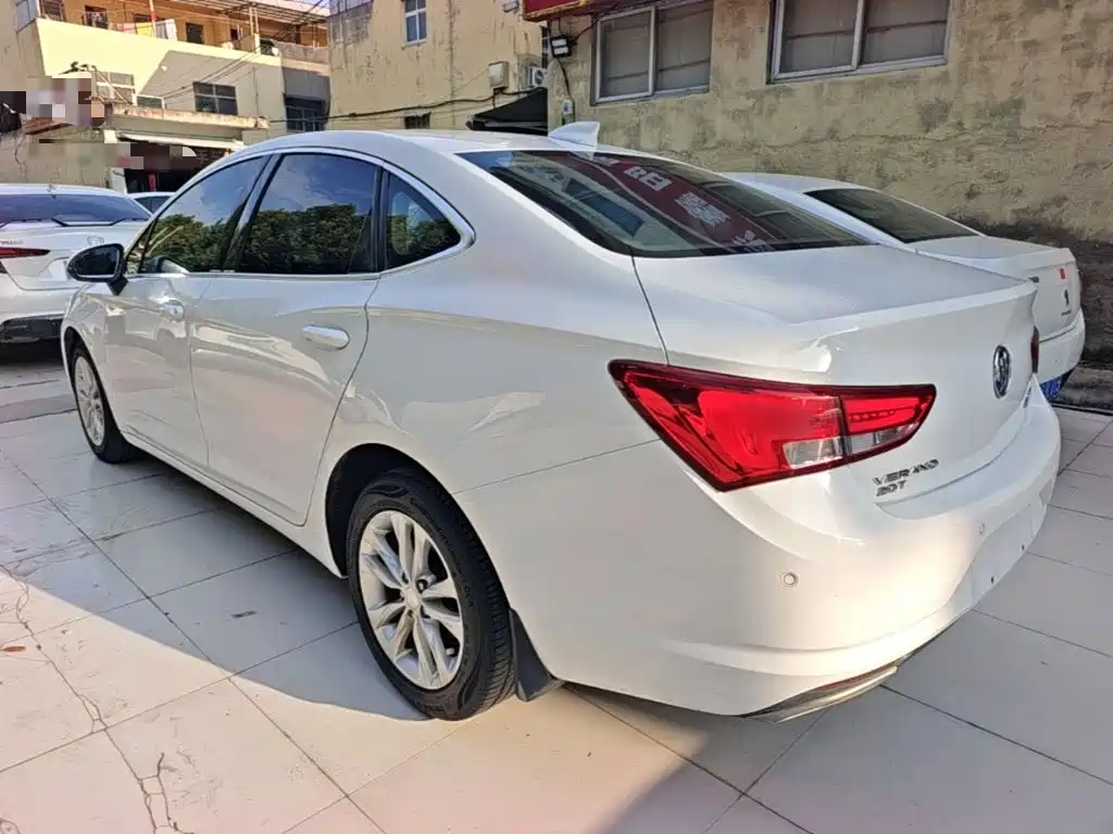 Фото 5 - Buick Verano