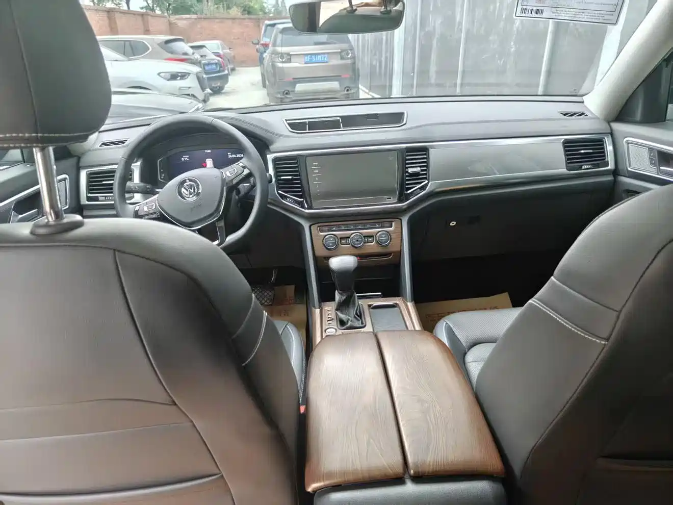 Volkswagen Teramont 2020 330TSI 2WD Luxury China VI фото 10