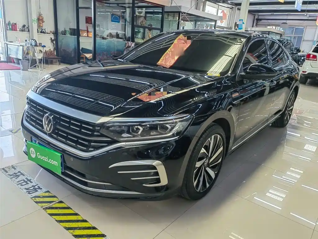 Volkswagen Passat 2023 Facelift 330TSI Premium Edition
