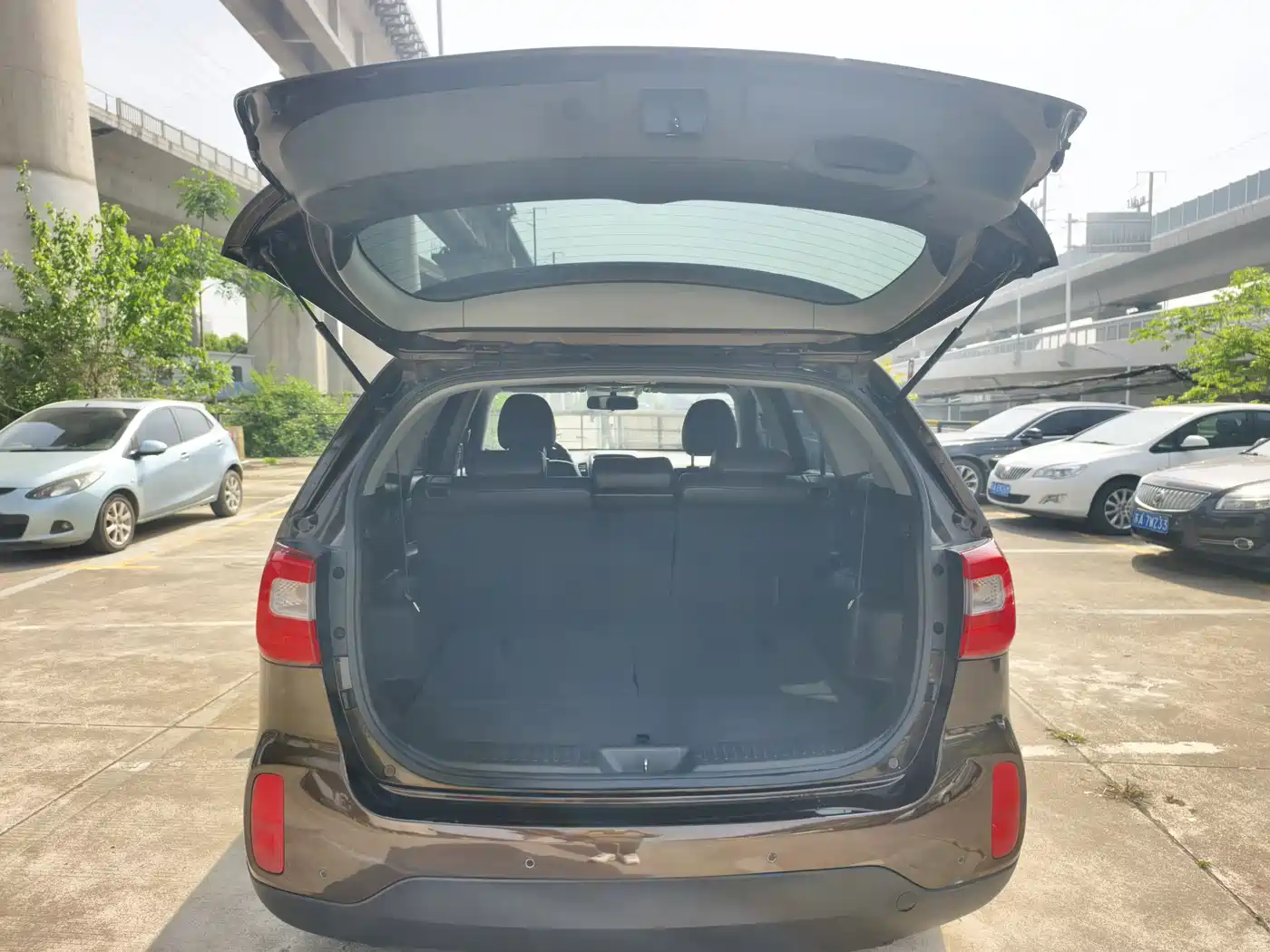 Kia Sorento 2013 2.4L 7-seat Gasoline Comfort Edition фото 12