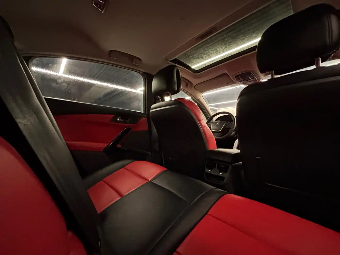 Peugeot 508 2015 2.0L Automatic Zhiyi Edition фото 6