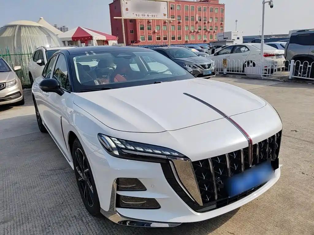 Фото 4 - Hongqi H6