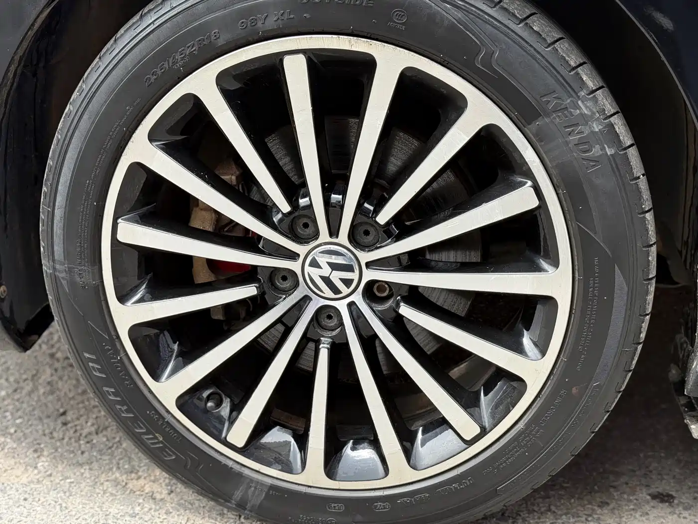 Volkswagen Passat 2015 1.8TSI DSG Prestige Edition фото 10