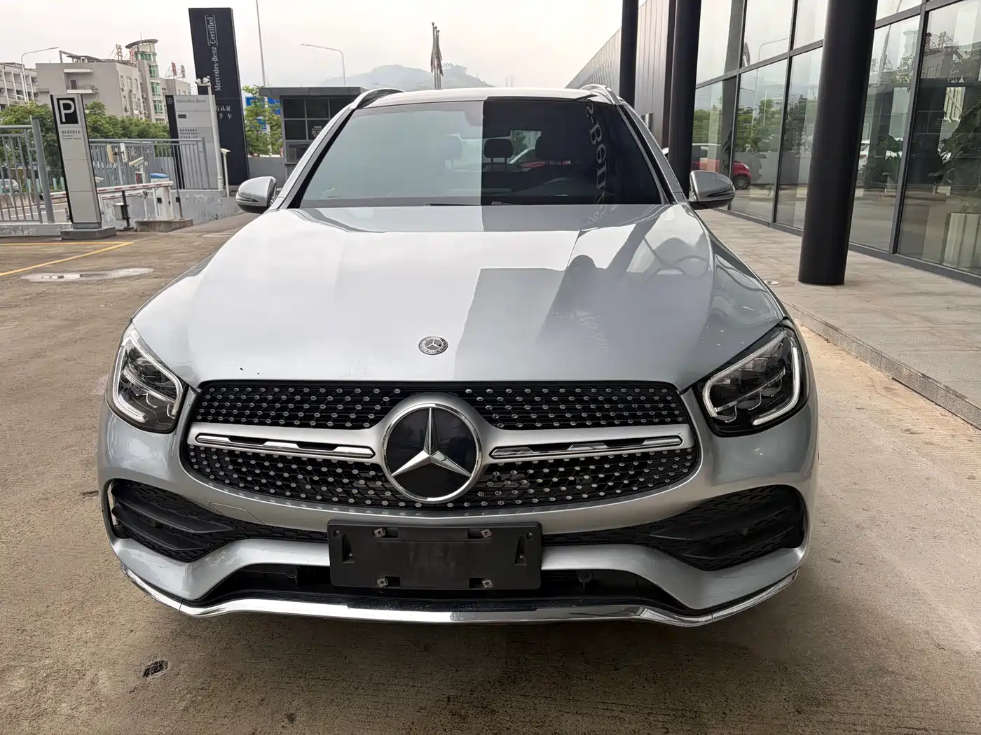 Mercedes-Benz GLC 2020 Facelift GLC 260 L 4MATIC Luxury фото 2