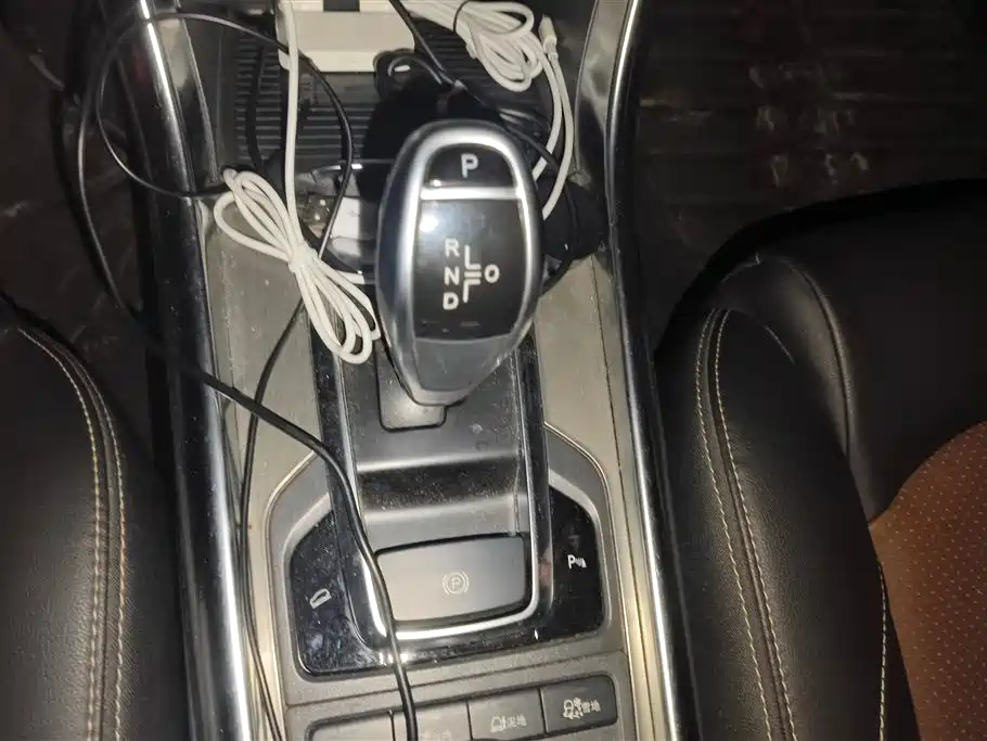 BYD Song New Energy 2017 Song DM 1.5TID Full-time 4WD Premium фото 16