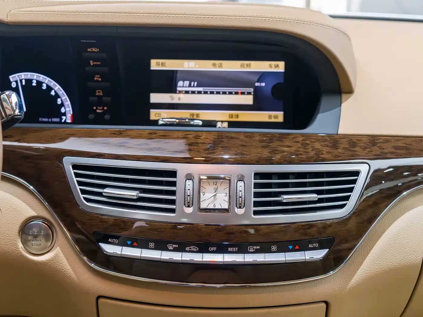 Mercedes-Benz S-Class 2012 S 300 L Premium Grand Edition фото 15