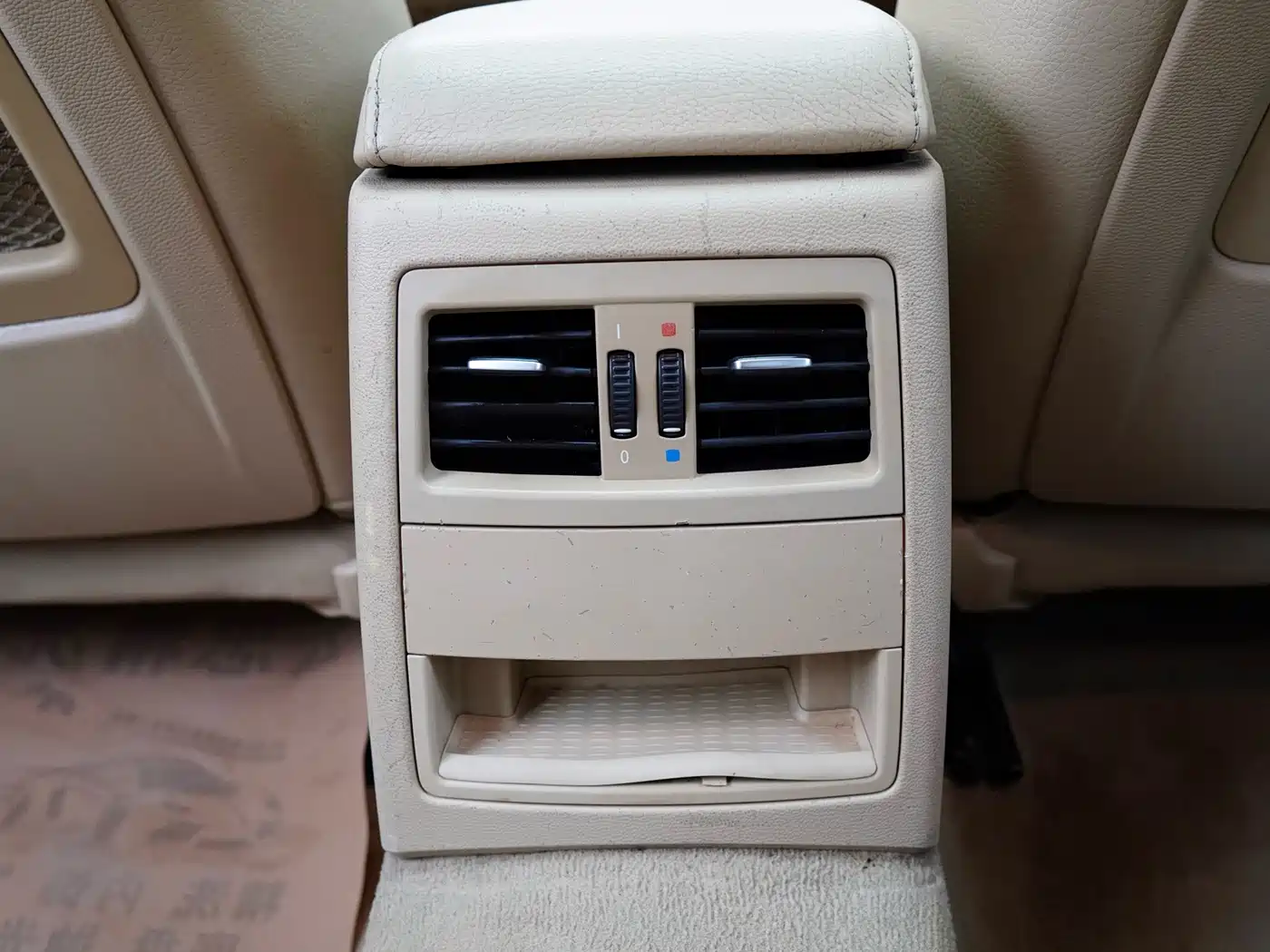 BMW 3 Series 2012 320i Luxury фото 21