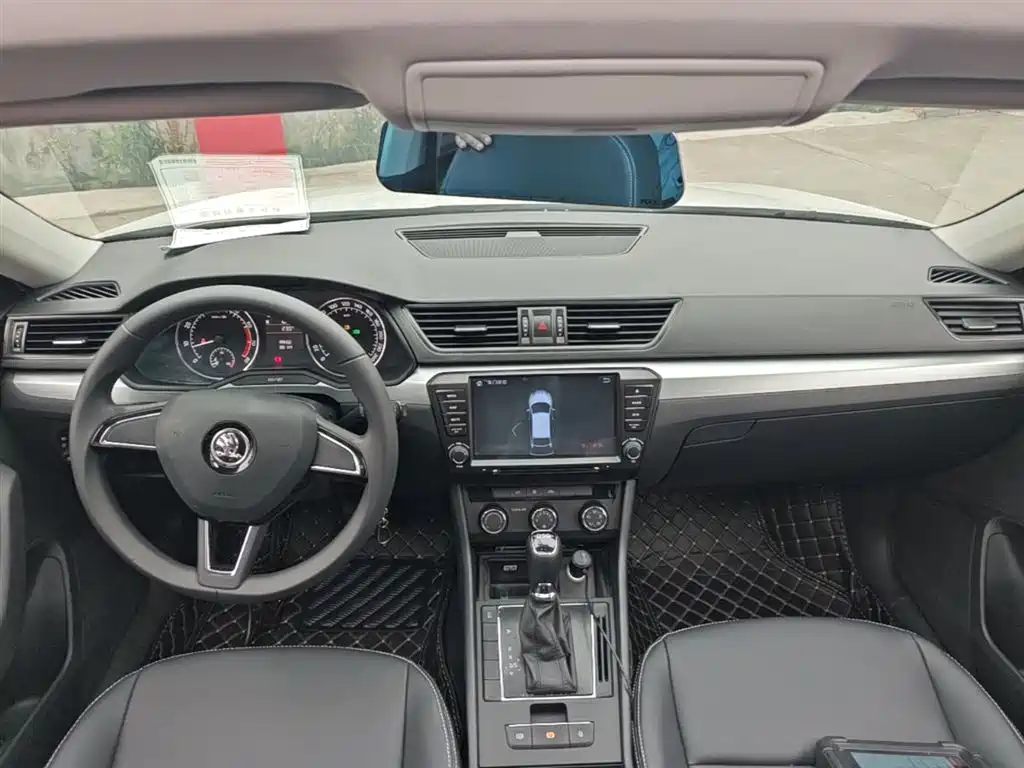 Škoda Superb 2013 1.8TSI Automatic Elite Edition фото 10