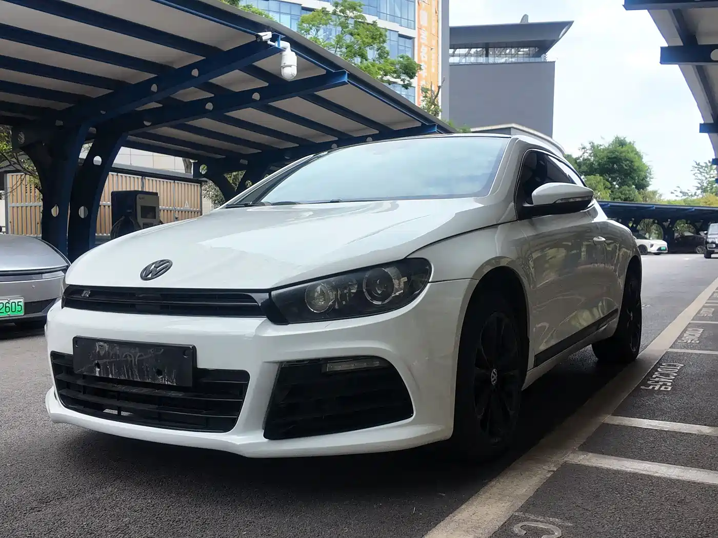 Volkswagen Scirocco 2011 Model R 2.0TSI фото 3